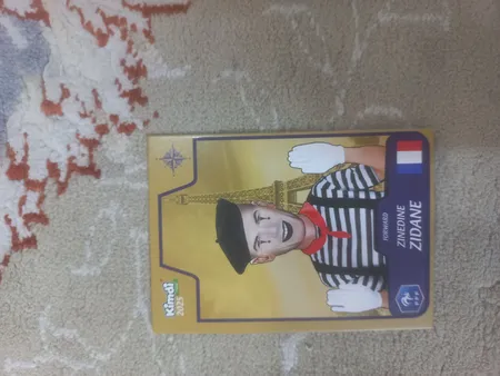 اسباب بازی زینتی کیمدی مدل زیدان 2025 رویال