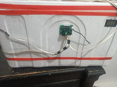 ترموستات دیجیتال مدل XH-W1209