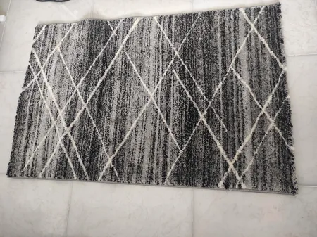 فرش ماشینی ساوین کد 4083 زمینه مشکی