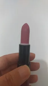 تجریه خرید رژ لب جامد گلدن رز شماره 02