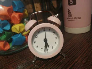 تجریه خرید ساعت رومیزی مدل Simple 002