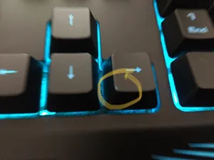 تجریه خرید کیبورد گیمینگ گرین مدل GK702-RGB، Full-Size نورپردازی RGB