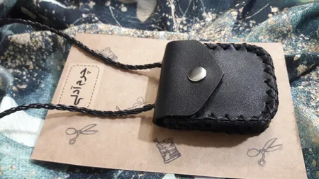 گردنبند مدل کیف چرم باکوت