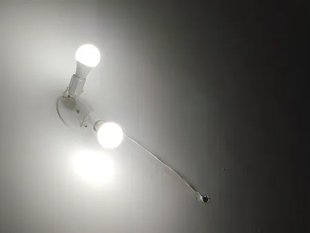 لامپ ال ای دی 25 وات افراتاب مدل AF-A95-25W پایه E27