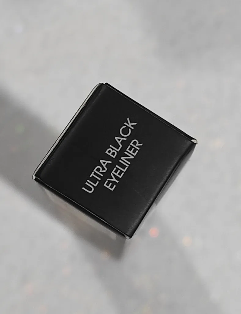 خط چشم نوت سری Ultra Black تحت لیسانس