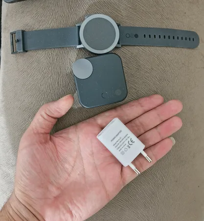 شارژر دیواری 5 وات مدل K-10  دو پین