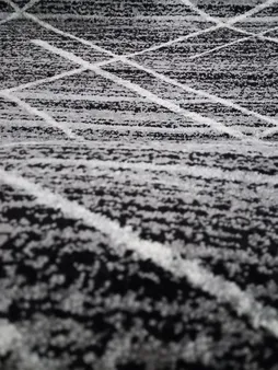 فرش ماشینی ساوین کد 4083 زمینه مشکی