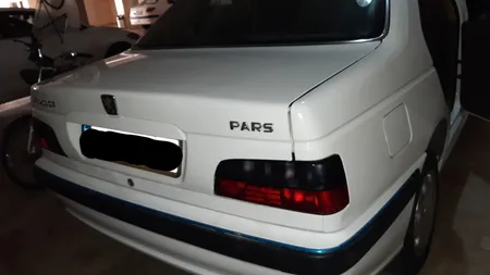 چراغ عقب مدل km23 مناسب برای پژو پارس ELX بسته 2عددی