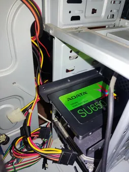 براکت هارد اینترنال مدل UNYKA