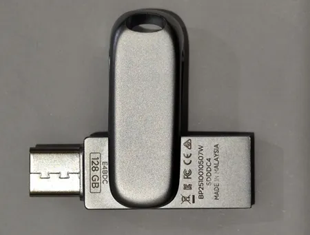 فلش مموری سن دیسک مدل Dual Drive Luxe ظرفیت 128 گیگابایت با رابط USB Type-C، USB 3.1