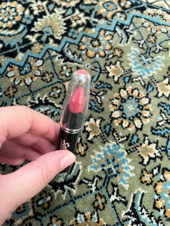 رژ لب مدادی میلوس شماره 23