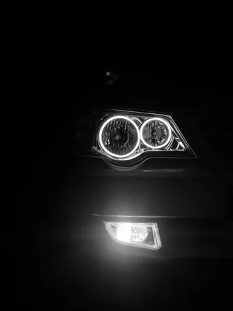 حلقه نئون چراغ مدل pri132w  مناسب برای پراید 132مجموعه چهار عددی