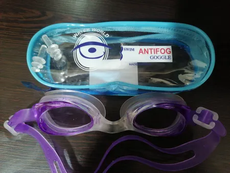 عینک شنا مدل کیفی 1600