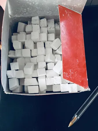 گچ هیگر مدل مکعب بسته 50 عددی