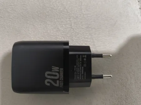 شارژر دیواری 20 وات تسکو مدل TTC 65