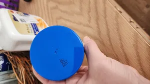 تجریه خرید کرم مرطوب کننده صورت نئودرم مدل Optimal Hydrosense مناسب پوست خشک و معمولی حجم 150 میلی لیتر