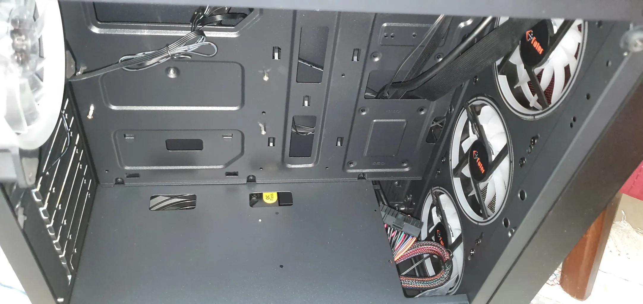 کیس کامپیوتر گیمینگ فاطر مدل FG-720