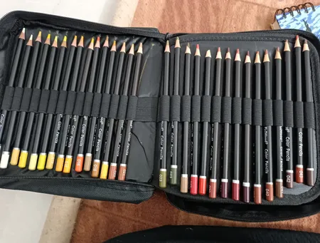 مداد رنگی 120 رنگ مدل Flowood طرح کیفی