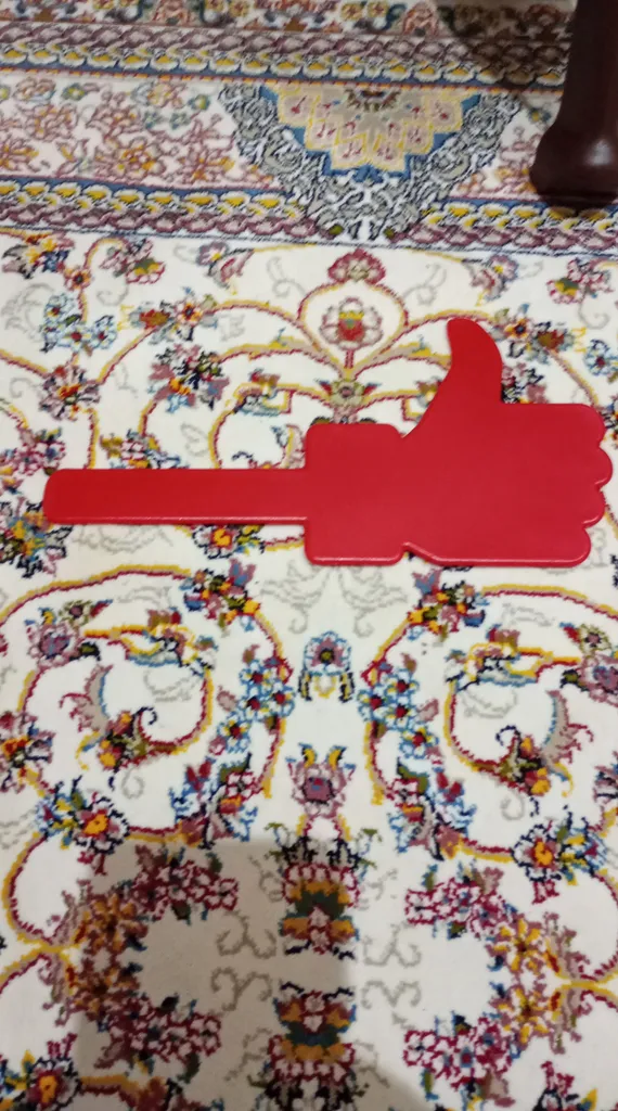 ماسک ایفای نقش مدل مافیا به همراه نشان تایید و عدم تایید