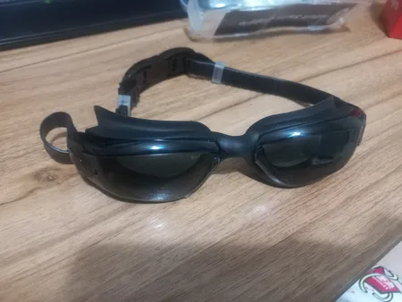 عینک شنا فری شارک مدل YG-3100