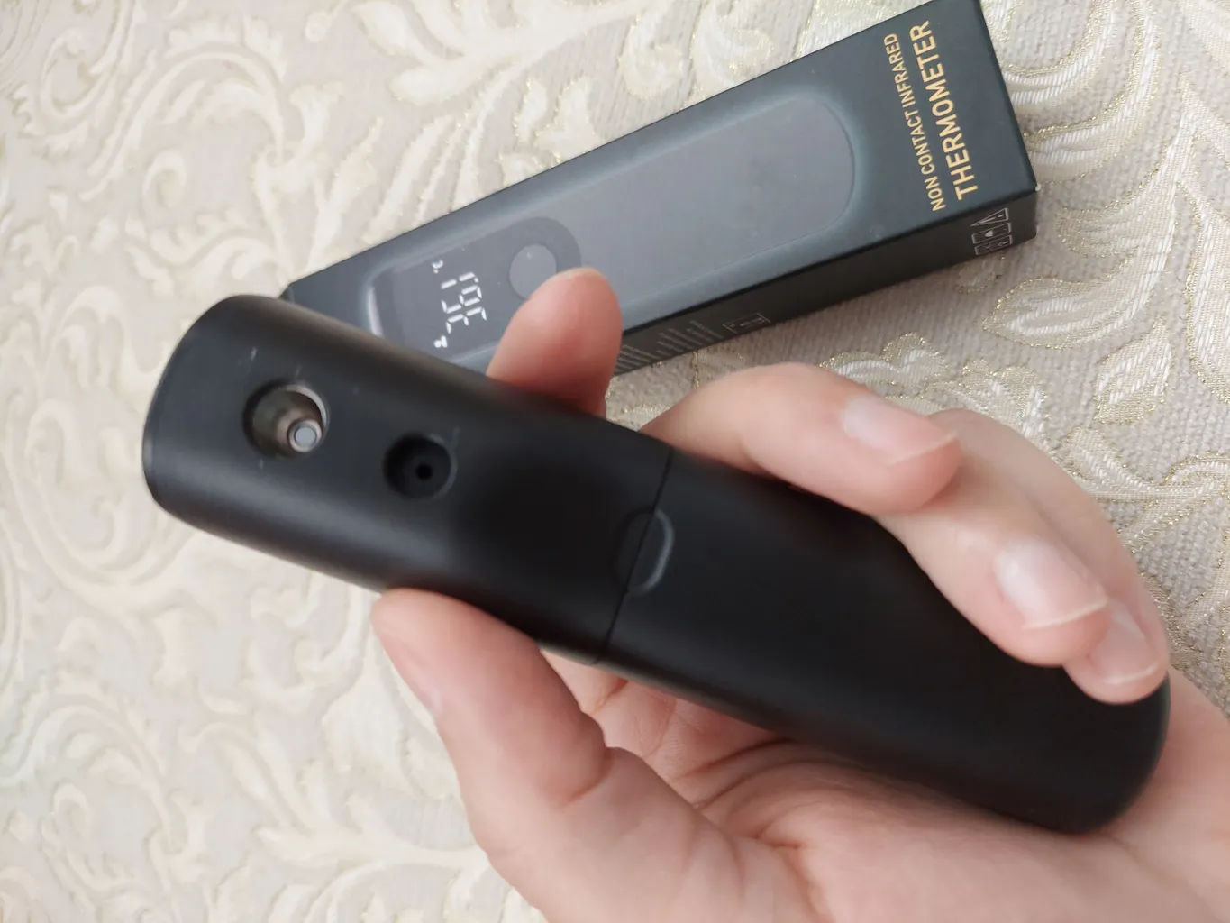 تب سنج دیجیتال مدل غیرتماسی 01