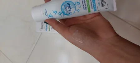 کرم مرطوب کننده رزاکلین مدل آبرسان حجم 100 میلی لیتر