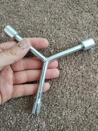 آچار بکس مدل سه پر سایز 8 و 10 و 12 میلی متر