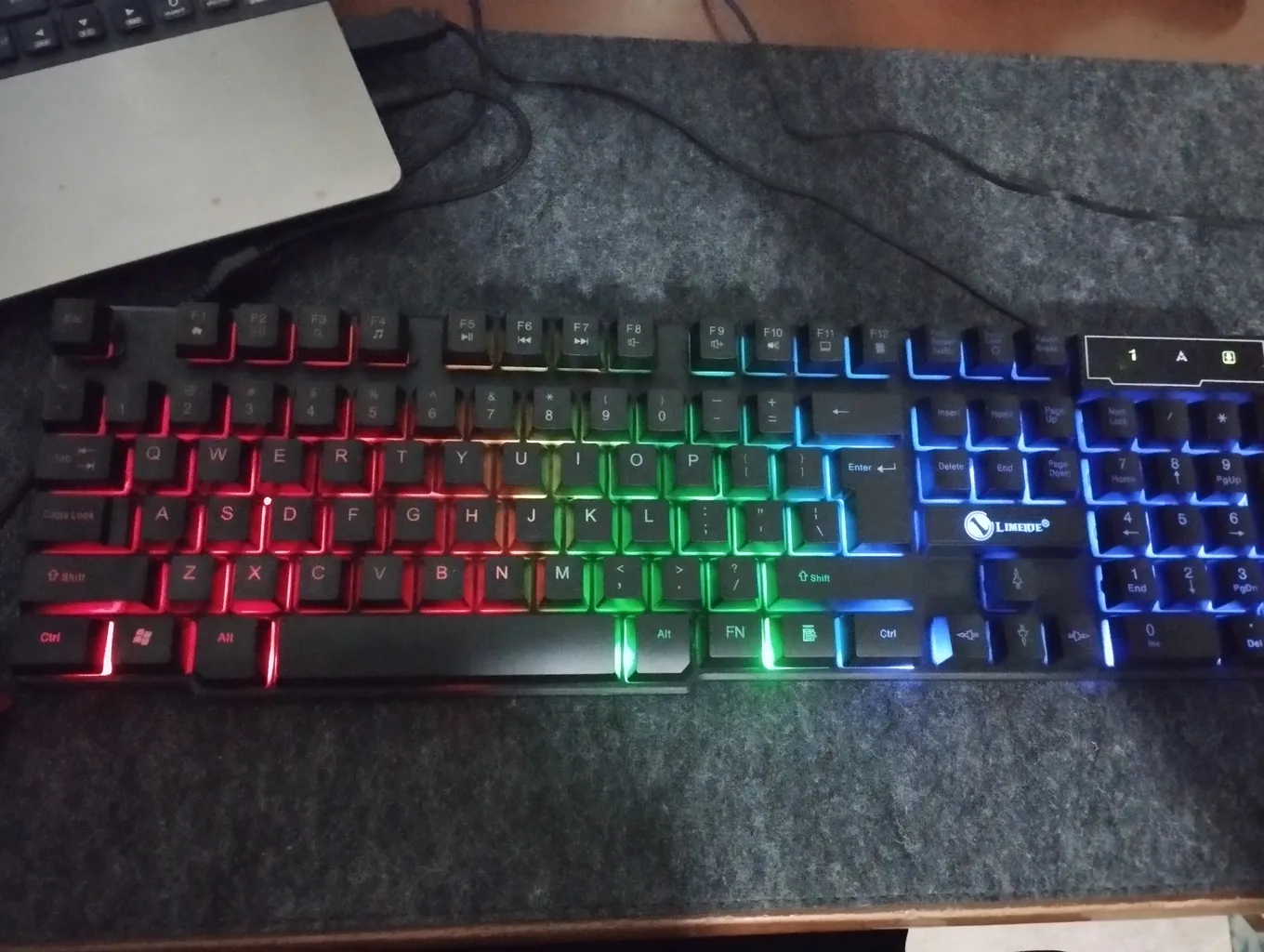 کیبورد گیمینگ لایماید مدل RGB-TX30 کد 2024، سوییچ ممبران، Full-Size، نورپردازی LED RGB