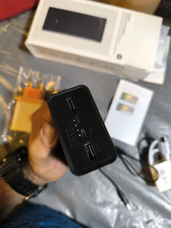 پاوربانک مدل 3018ZM ظرفیت 30000 میلی آمپر ساعت