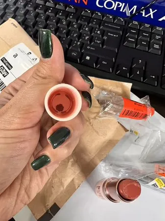 رژ لب جامد گلدن رز شماره 02