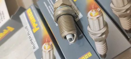 شمع خودرو فرانکو مدل RFN58LZ بسته 4 عددی