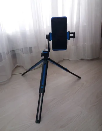 سه پایه نگهدارنده گوشی موبایل سانیو ای سی مدل GoInfluence