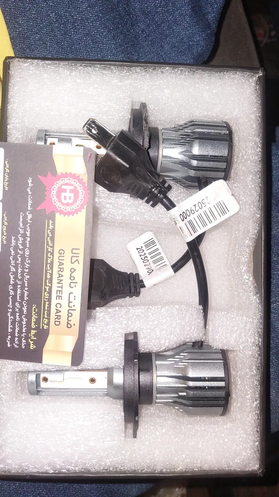 لامپ هدلایت خودرو اچ بی مدل z4pro -h4 بسته 2 عددی