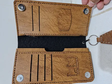 کیف پول مدل چند کاره