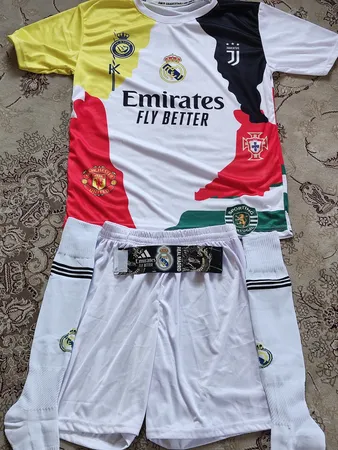 ست 4 تکه لباس ورزشی پسرانه مدل منتخب رونالدو