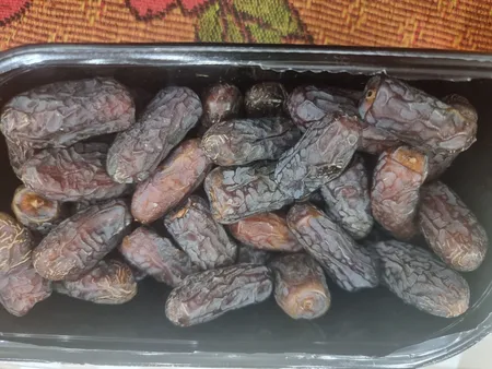 خرما پیارم اکبر راستگو مقدار 650 گرم