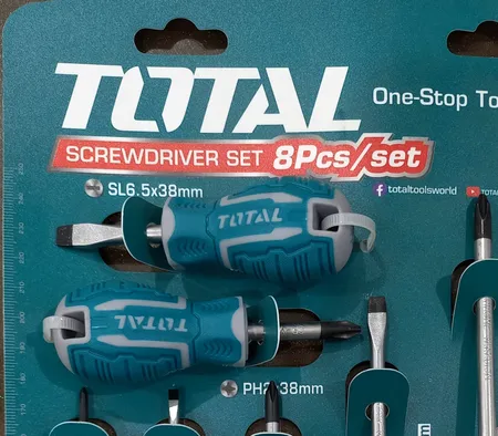 پیچ گوشتی یک سر چهارسو یک سر دو سو توتال مدل THT250608 بسته 8 عددی