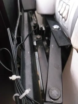 پایه دیواری تلویزیون  مدل T60 مناسب تلویزیون های 40 تا 65 اینچ