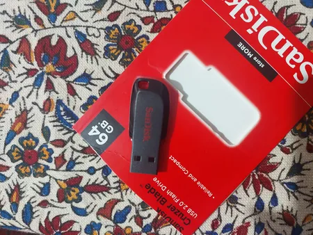 فلش مموری سن دیسک مدل Cruzer Blade CZ50 ظرفیت 64 گیگابایت