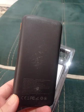 پاوربانک 18 وات اکستروم مدل APB20K22W-B ظرفیت 20000 میلی آمپر ساعت