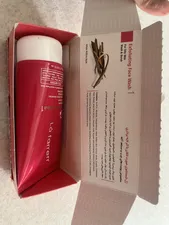 تجریه خرید ژل شست‌وشوی و لایه بردار صورت لافارر مدل 01 مناسب پوست‌های چرب حجم 150 میلی‌لیتر