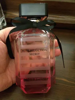 ادو پرفیوم زنانه فراگرنس ورد مدل Rose Seduction Secret حجم 100 میلی لیتر