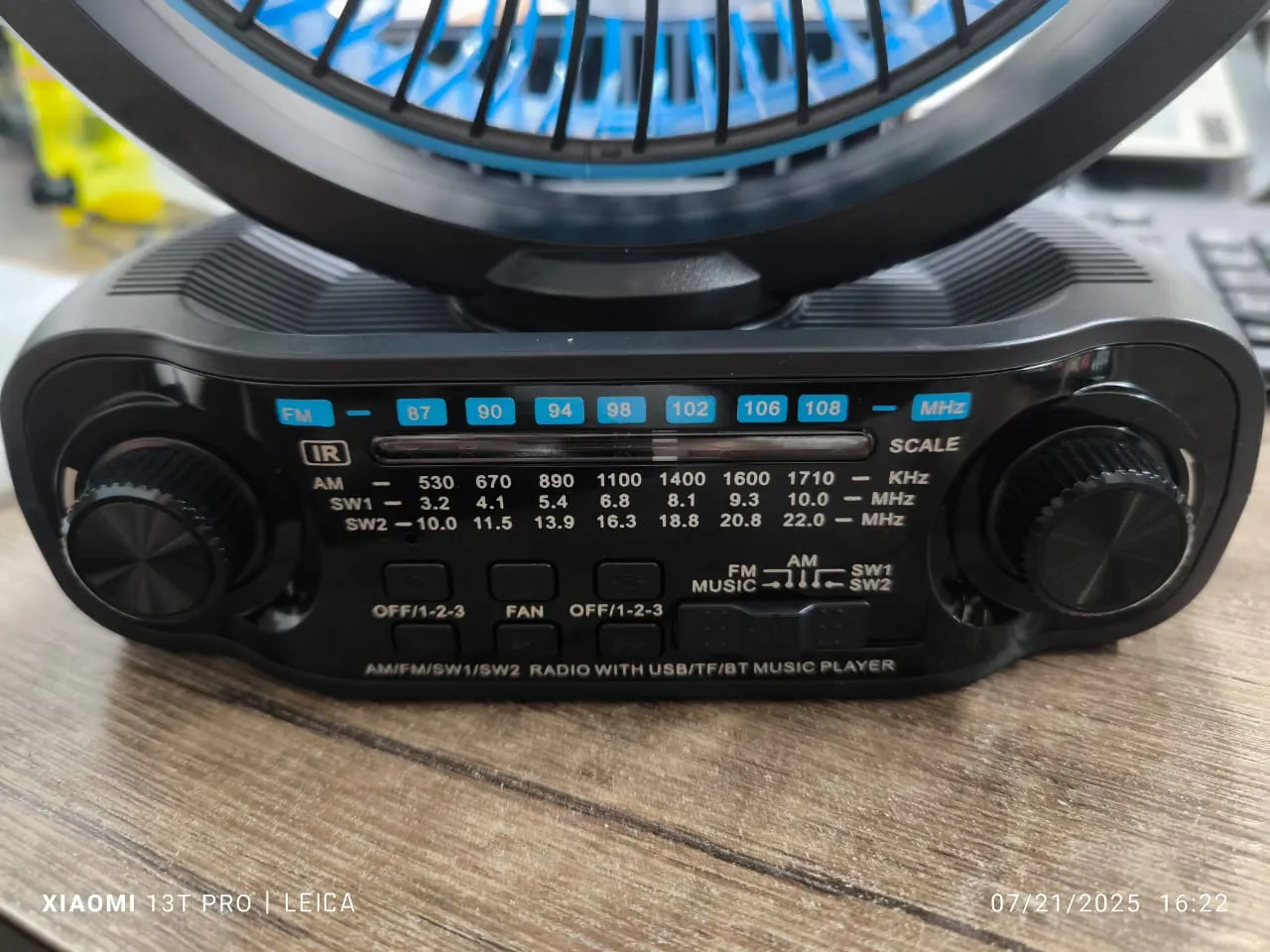 اسپیکر قابل حمل چلیپا مدل Fan Solar Power ظرفیت 4000 میلی آمپر ساعت