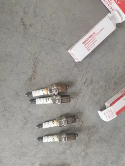 شمع خودرو ام وی ام 530 مدل S11-3707100 بسته 4 عددی