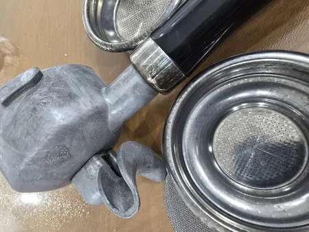 جرم گیر دستگاه اسپرسو مدل رسوب زدا حجم 236 میلی لیتر