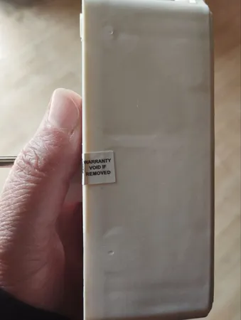 محافظ ولتاژ گرین لاین مدل GLP102