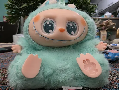 اسباب بازی شانسی مدل لبوبو نشسته