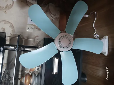 پنکه رومیزی مدل گیره ای پنج پره