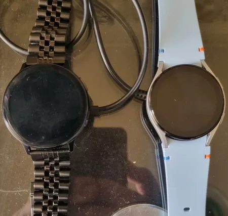 ساعت هوشمند سامسونگ مدل Galaxy Watch FE