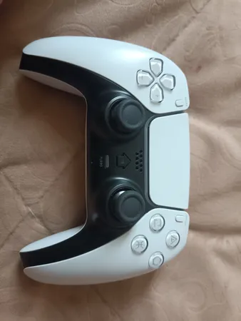 دسته بازی پلی استیشن 4 مدل T28